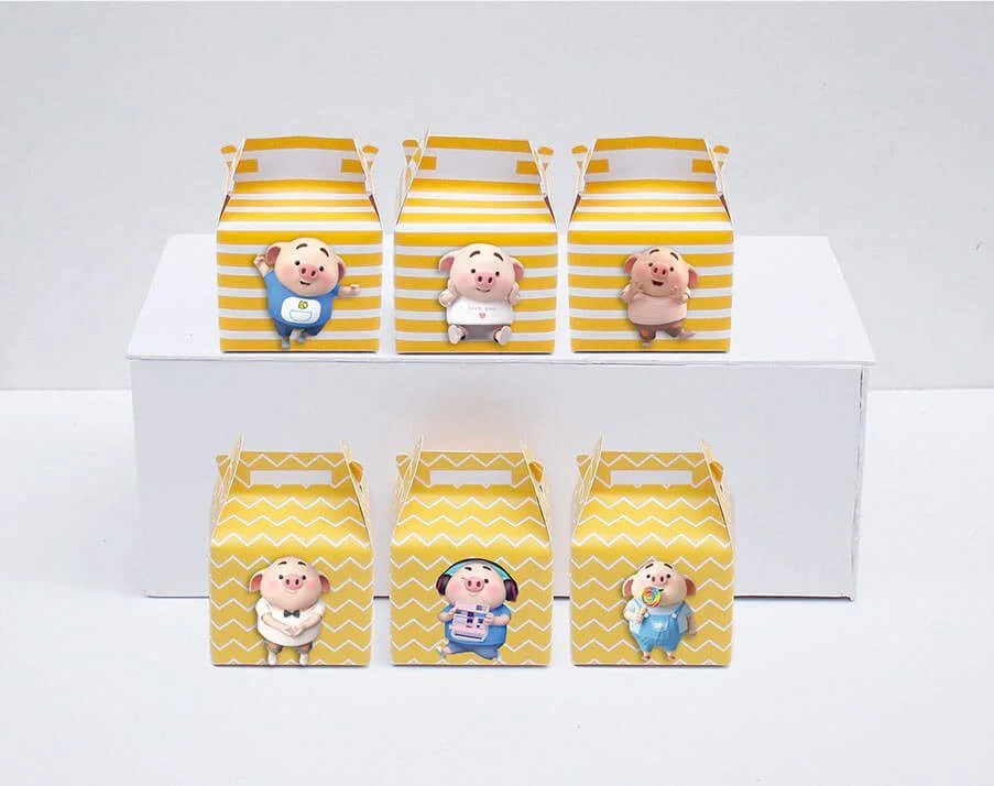 Set hộp quà sinh nhật Heo Trai màu vàng hoàng gia