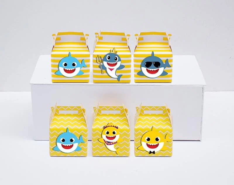 Set hộp quà sinh nhật Baby Shark boy màu vàng hoàng gia