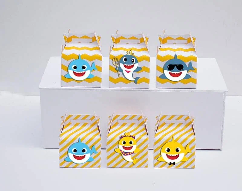 Set hộp quà sinh nhật Baby Shark boy màu vàng zigzag