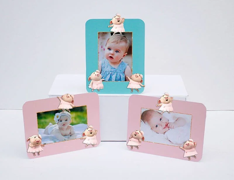 Set khung hình sinh nhật Heo gái màu hồng xanh min