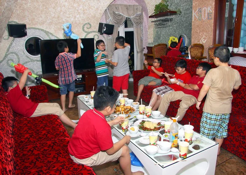 Dịch vụ tổ chức tiệc sinh nhật cho bé ngay tại nhà của Kool Style