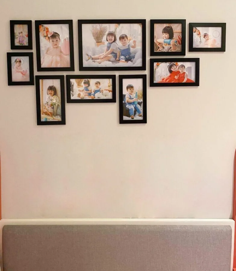 trang tri set khung anh trong phong ngu Trang trí set khung ảnh trong phòng ngủ