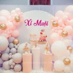 Trang trí bong bóng sinh nhật hồng