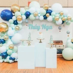 Trang trí sân khấu sinh nhật màu xanh dương