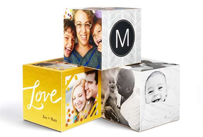 christmas gift ideas for friends photo cube.