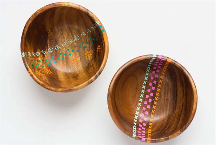 creative-gift-ideas-painted-wooden-bowls