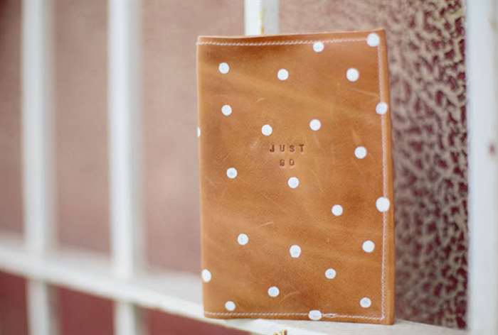 creative gift ideas leather passport holder