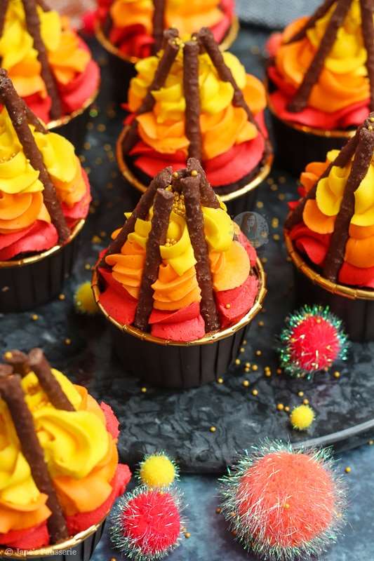 1639638283 263 Bonfire Cupcakes