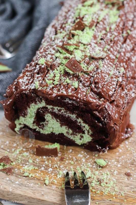 1639649456 610 Mint Chocolate Yule Log