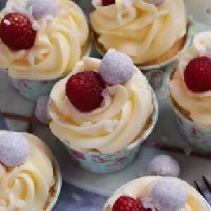 1639681541 973 Prosecco Cupcakes