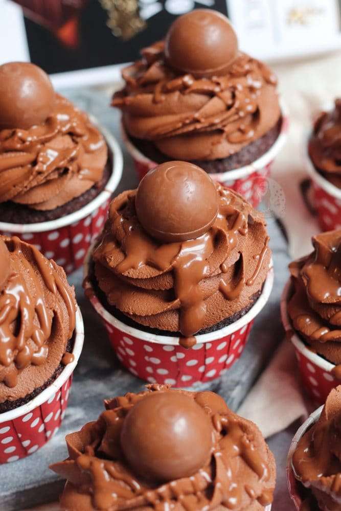 1639688919 651 Lindt Chocolate Cupcakes