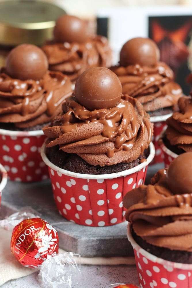 1639688921 320 Lindt Chocolate Cupcakes