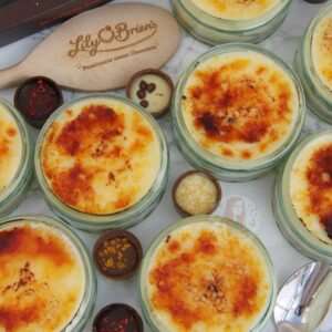 1639775892 51 Banh pho mai Creme Brulee QUANG CAO