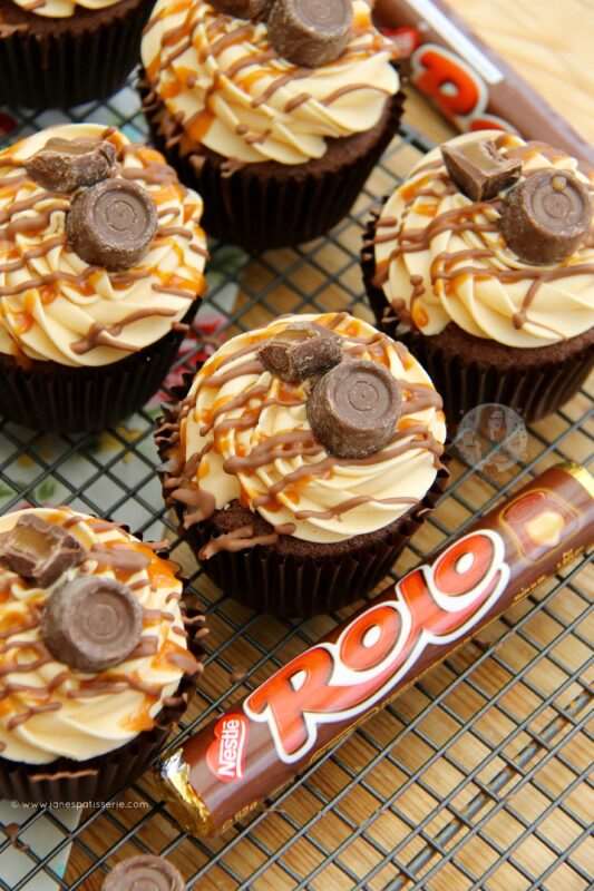 1639780775 20 Rolo Cupcakes