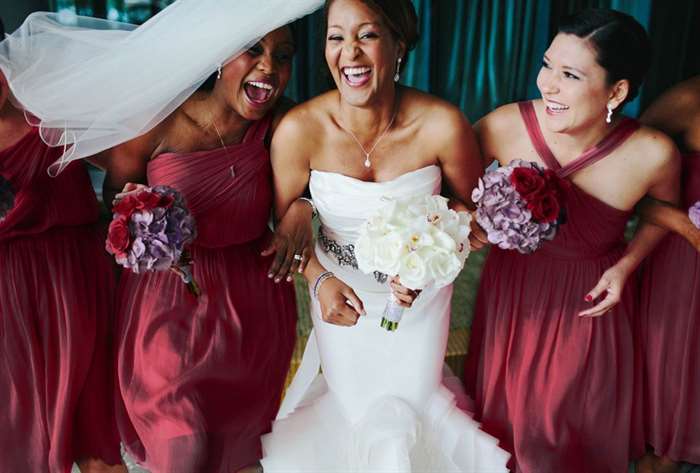 bridesmaids in burgundy dresses