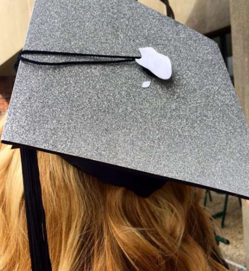 apple grad cap ideas