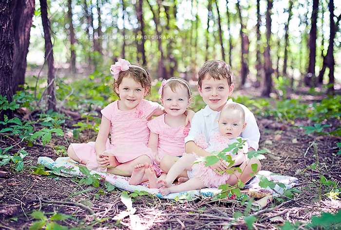 sibling photo ideas 3 kids baby