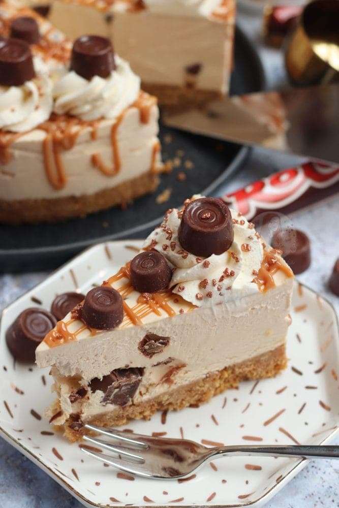 1639836468 504 Khong Nuong Caramen Rolo Cheesecake