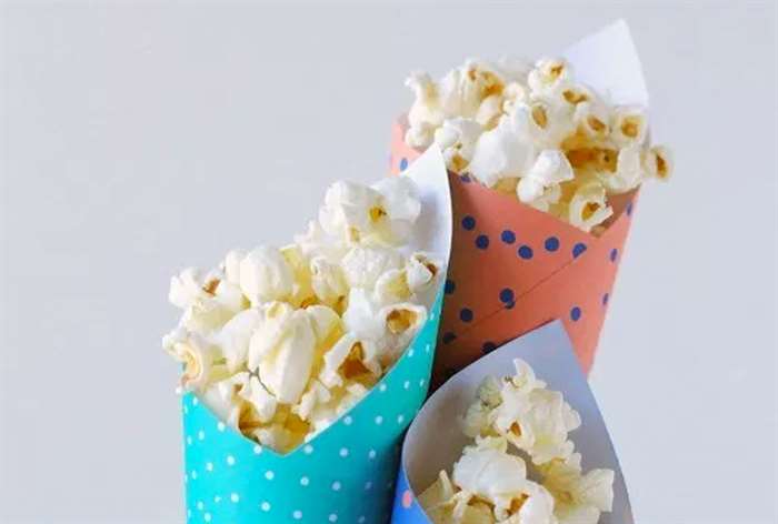 cones of popcorn