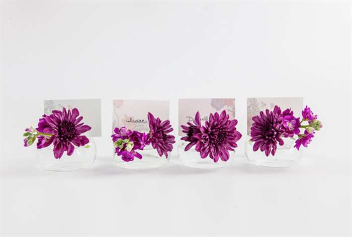 gift worthy place cards