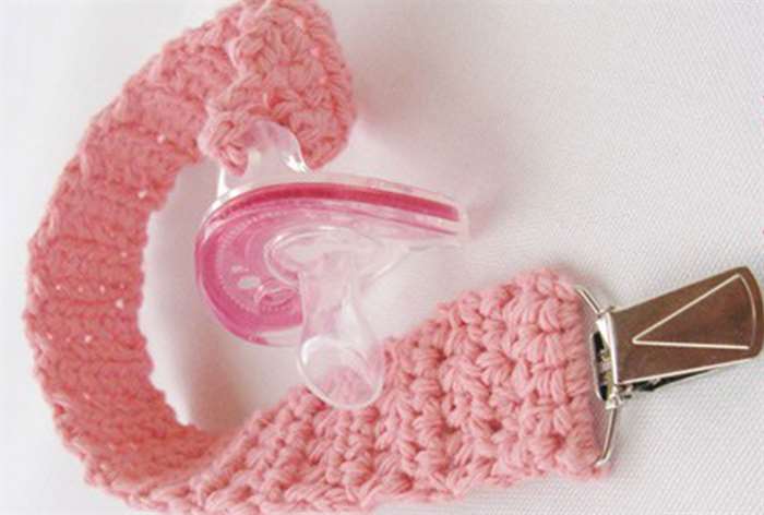 baby shower gift crochet pacifer clip 