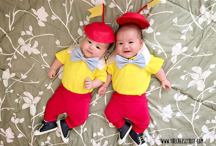 baby shower gift baby halloween tweedledee costume 