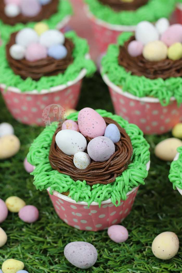 1639876206 792 Banh Cupcakes cua Easter Nest