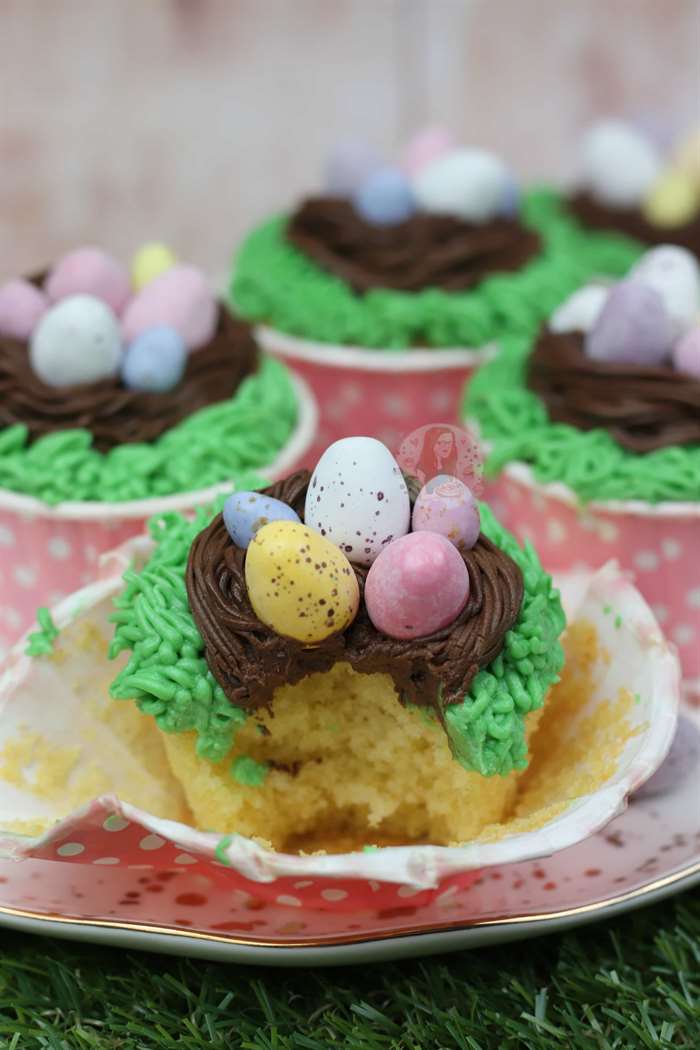 1639876211 388 Banh Cupcakes cua Easter Nest