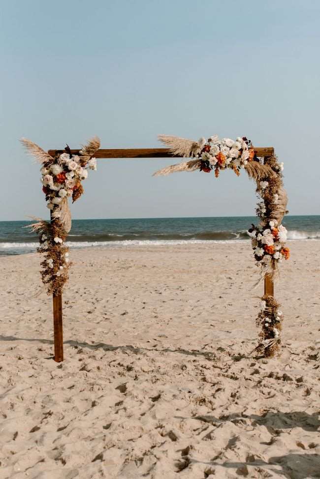 1639927295 456 Boho Glam Beachfront Wedding with Pampas Chi tiet