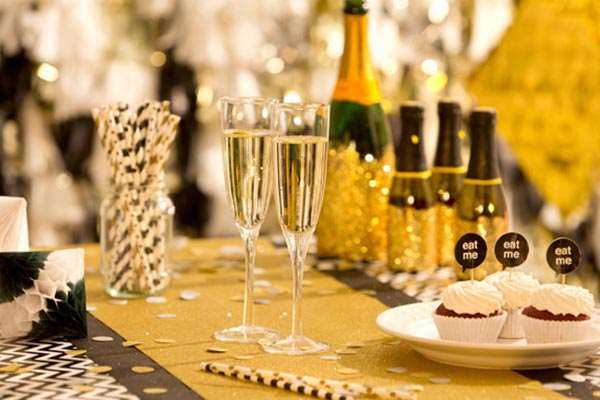 1639927543 12 75 New Years Eve Party Ideas