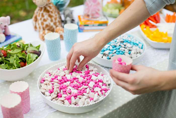 baby shower food blue pink puppychow