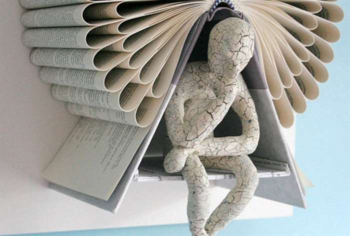 gifts for readers book sculpture