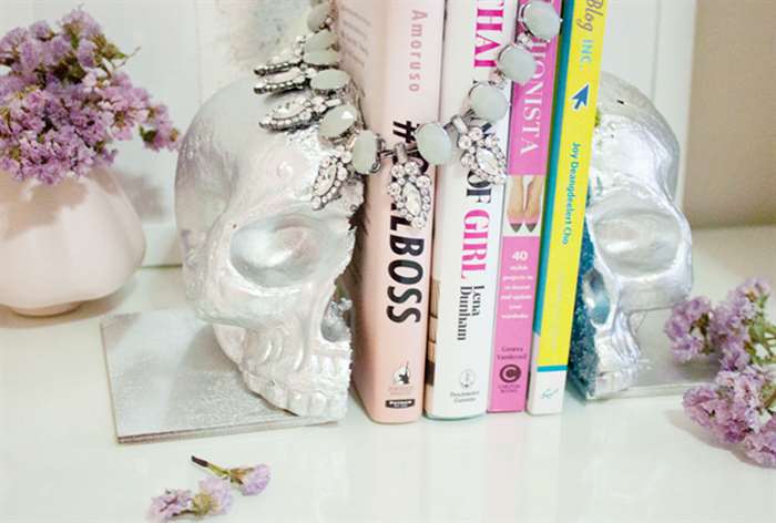 gifts for readers silver skull bookends