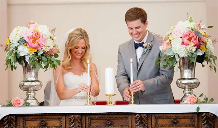 1640039434 247 53 Classic Ways to Decorate a Church for Your Wedding