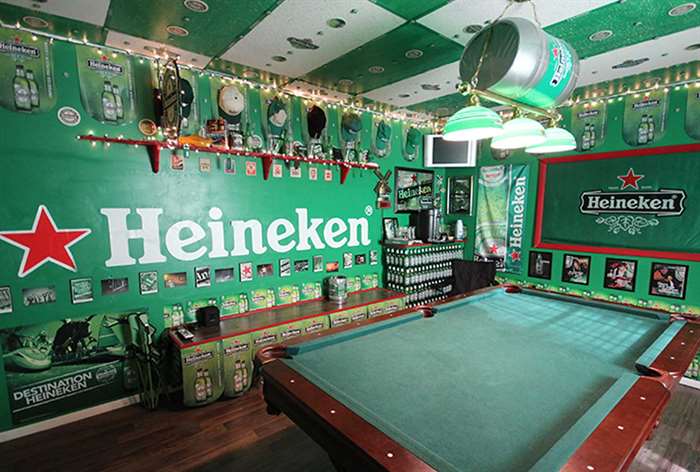 hang động người đàn ông heineken