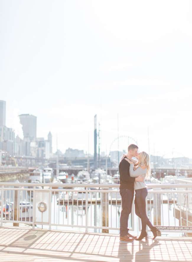 1640161811 7 Anh ve Downtown Seattle Engagement