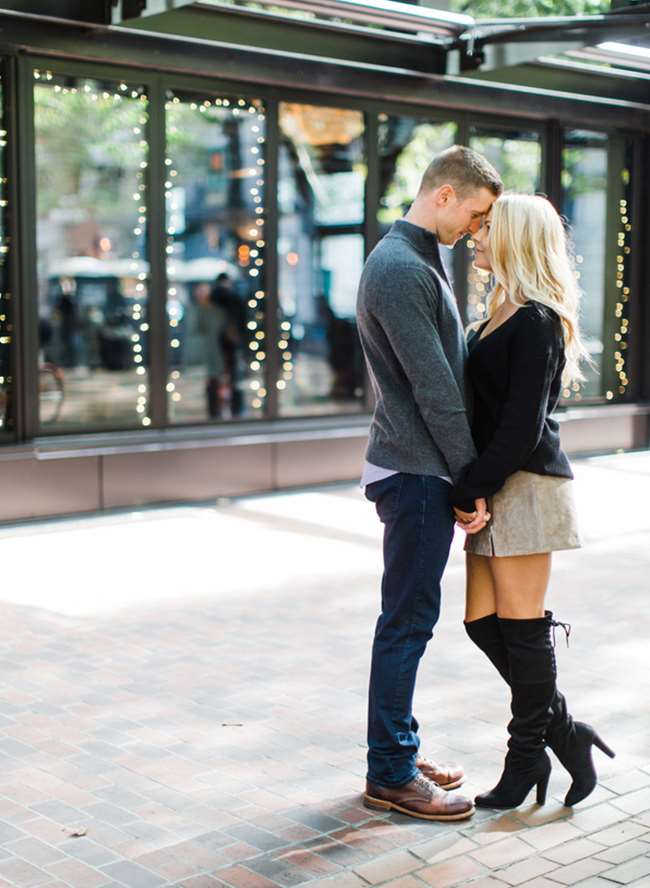 1640161812 798 Anh ve Downtown Seattle Engagement