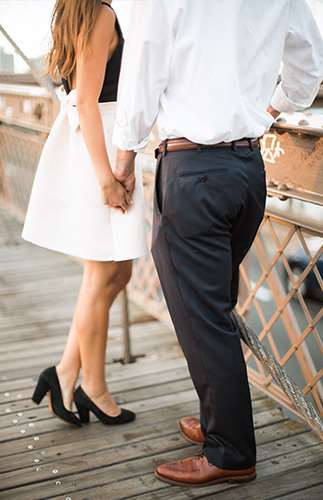 1640569912 24 NYC Brooklyn Bridge Engagement Photos