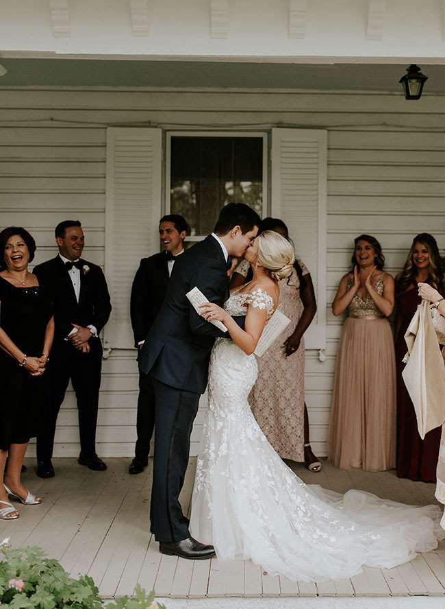 Blush và Burgundy Wedding