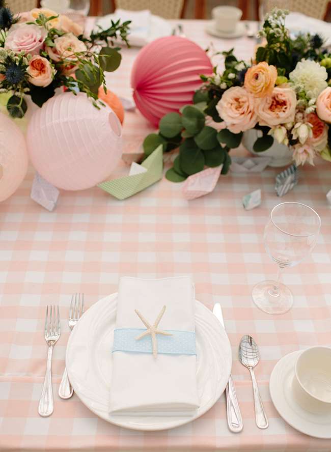 Pastel Baby Shower, màu hồng đào và màu xanh da trời, các chi tiết về sữa tắm cho trẻ sơ sinh hàng hải