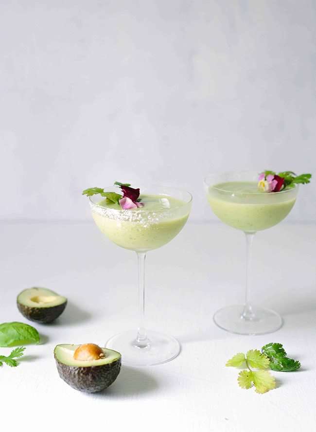 Những ly cocktail mùa hè đầy màu sắc để thử