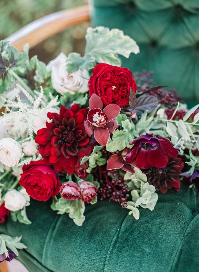 Jewel Tone Wedding, màu sắc đám cưới tông màu ngọc