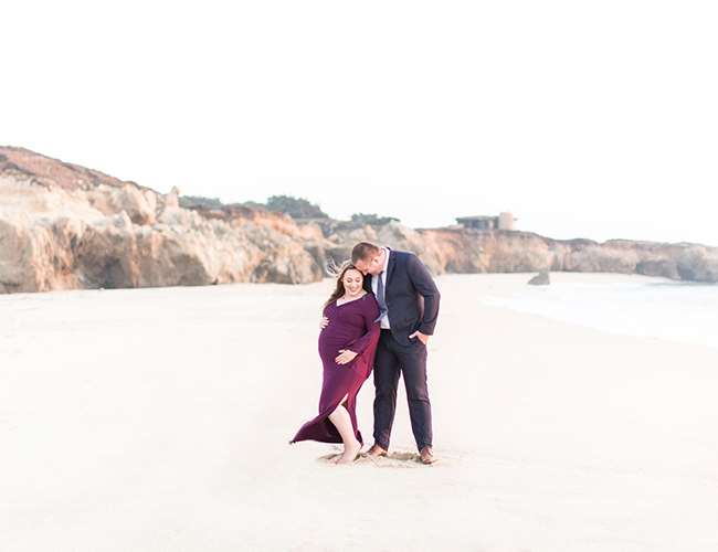 Ảnh về thai phụ ở Big Sur Beach