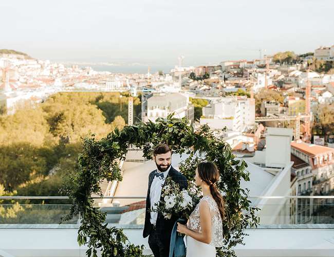 Rooftop Elopement ở Lisbon