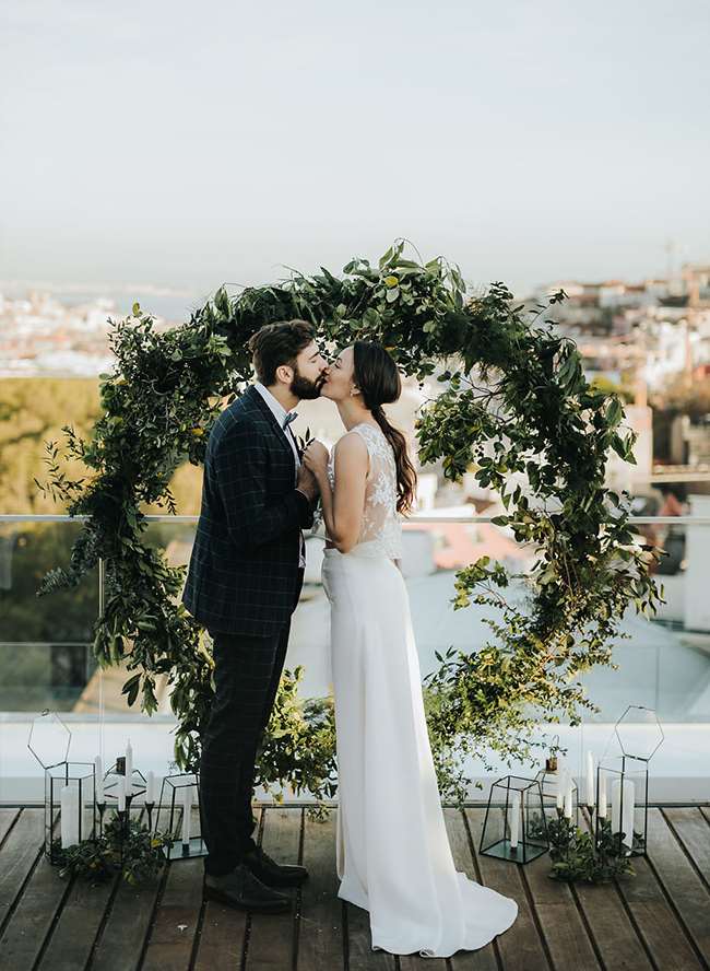 Rooftop Elopement ở Lisbon