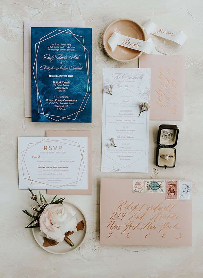 Blush và Burgundy Wedding