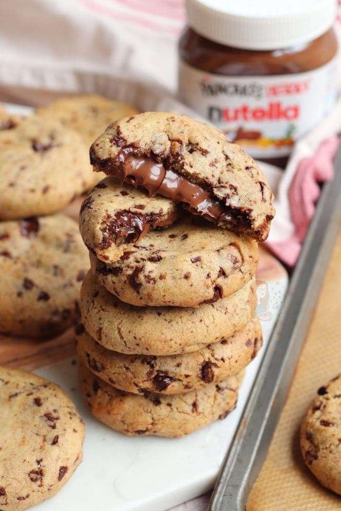 Nutella Stuffed Cookies