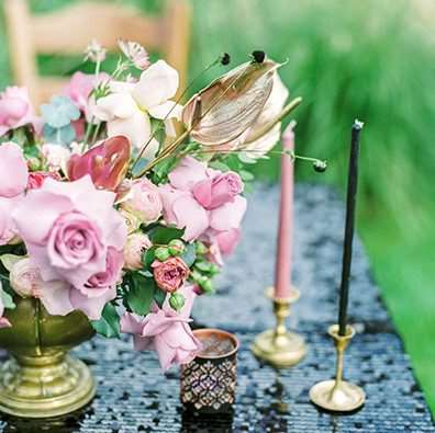 Hơn 50 ý tưởng đám cưới màu hồng và đen lãng mạn