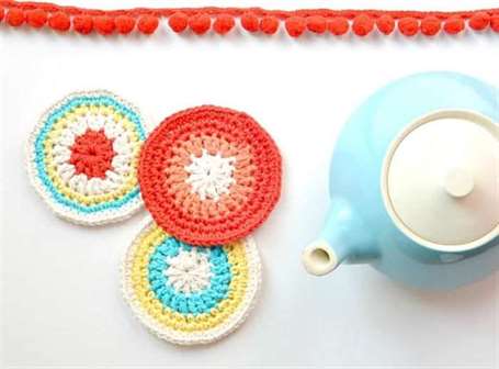 Đế lót ly tròn đầy màu sắc crochet tự làm