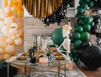 Boho Halloween Party lấy cảm hứng từ những người bạn